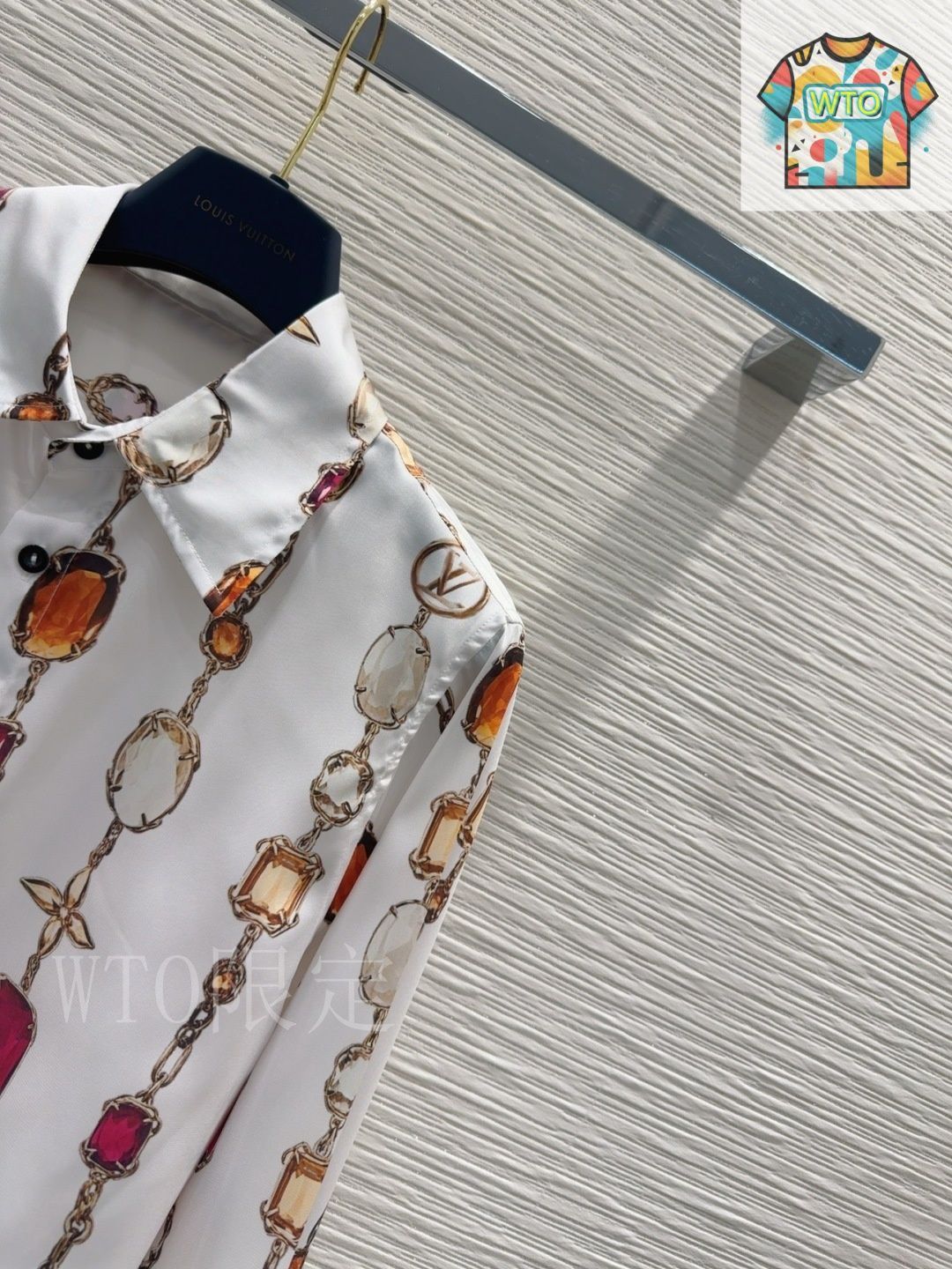 値下げ◾️新品同様◾️ルイヴィトン25SS モノグラムプリント シャツ 1AHVU0 25SS☆ルイヴィトン モノグラム ショートスリーブ シルクシャツ