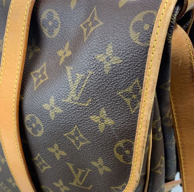 LOUIS VUITTON ルイヴィトン ソミュール43 モノグラム ショルダー