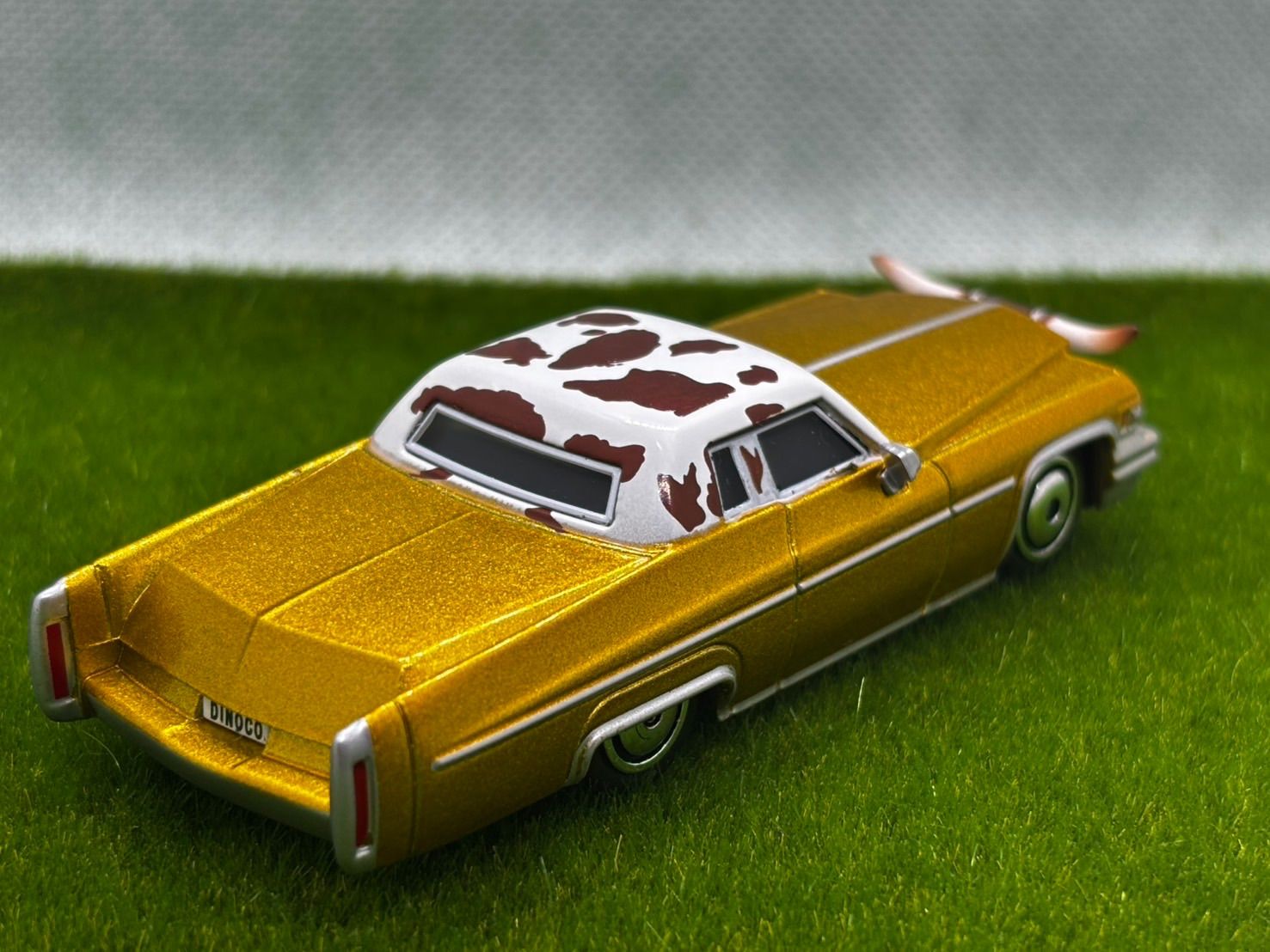 新品】 カーズ ミニカー テックス・ダイナコ ダイナコ社長 - メルカリ