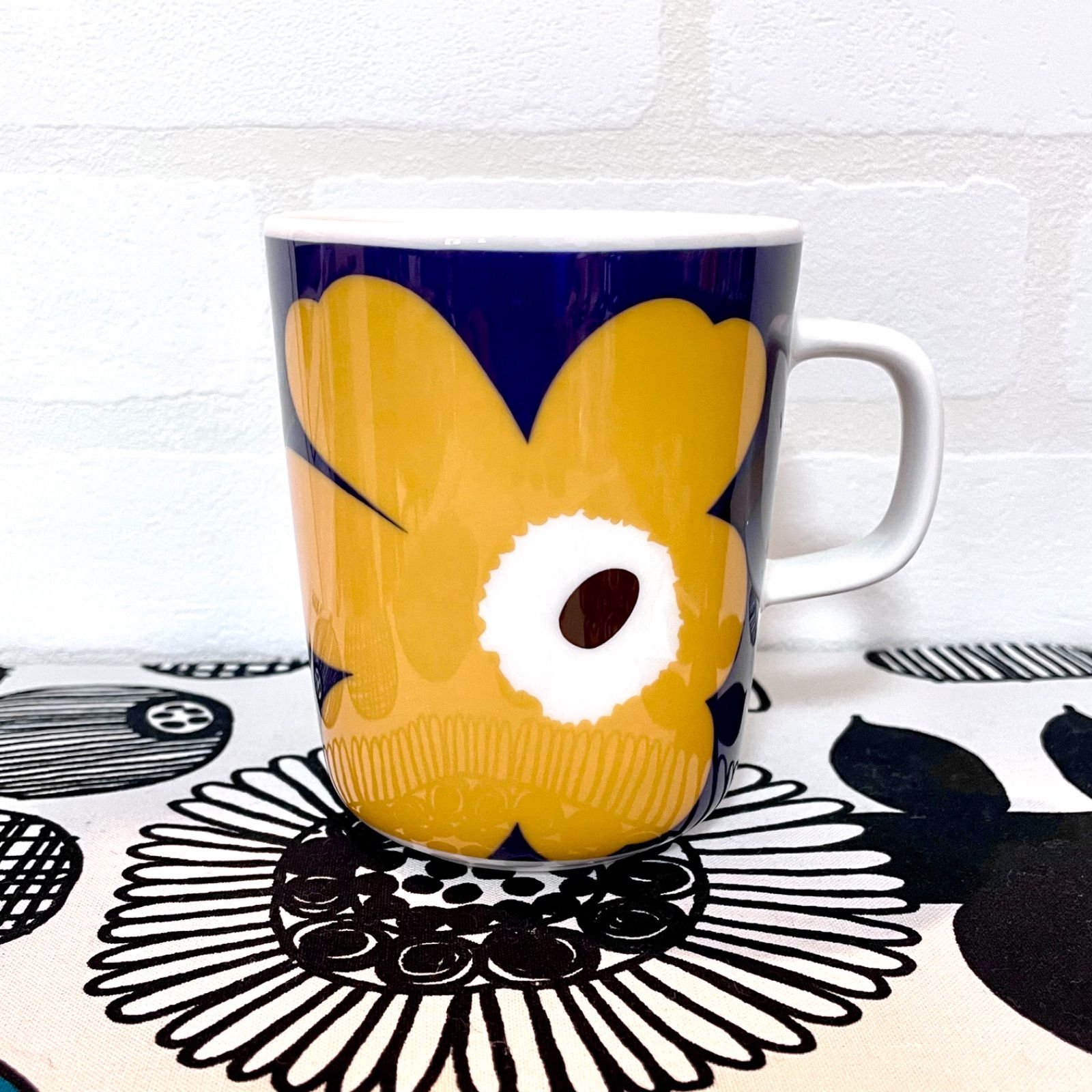 新品未使用 マリメッコ marimekko ウニッコ 誕生50周年記念マグカップ