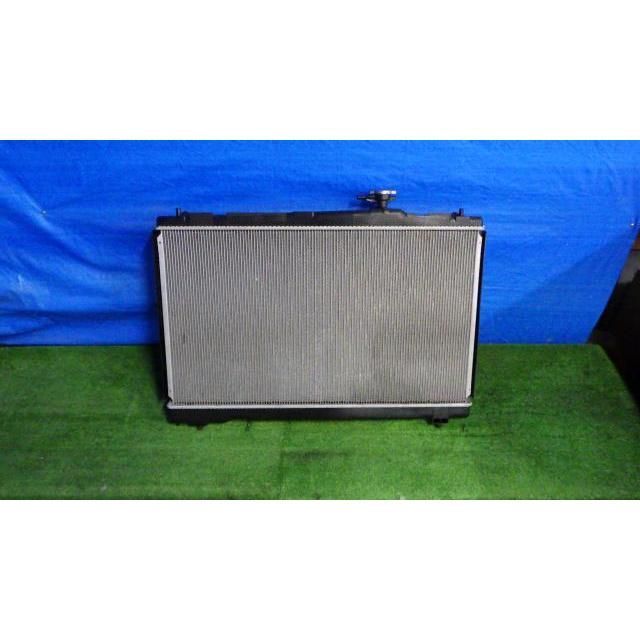 ヴォクシー DBA-AZR65G ラジエータ