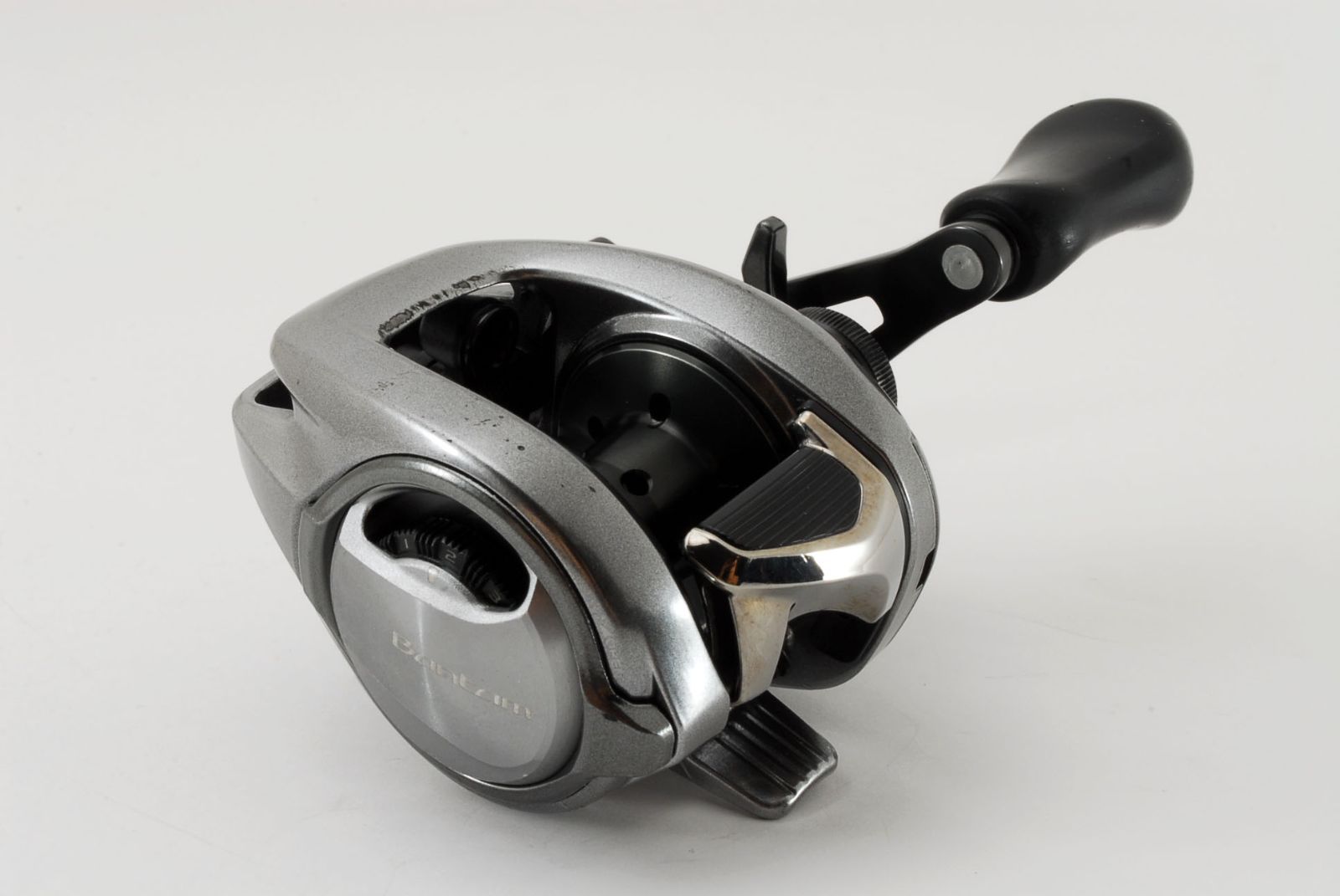 シマノ ベイトリール 右 箱 バンタム Shimano Reel 18 Bantam