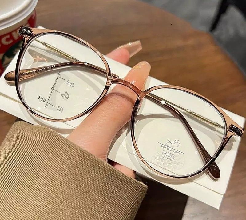 大特価 老眼鏡 レディース 薄型 超軽量 ブルーライトカット UVカット 1.0