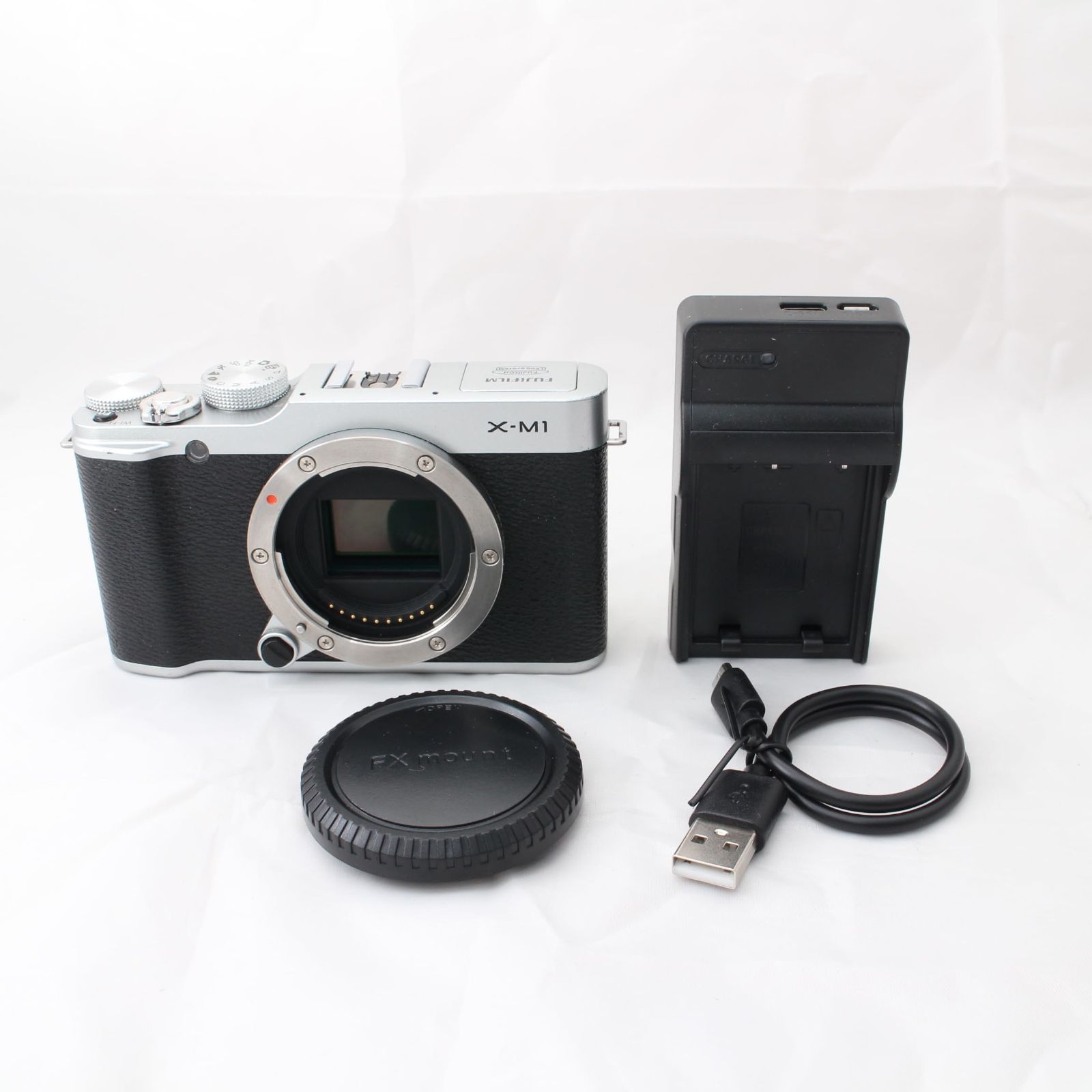 19 FUJIFILM ミラーレス一眼カメラ X-M1 ボディ 1630万画素APS-C シルバー