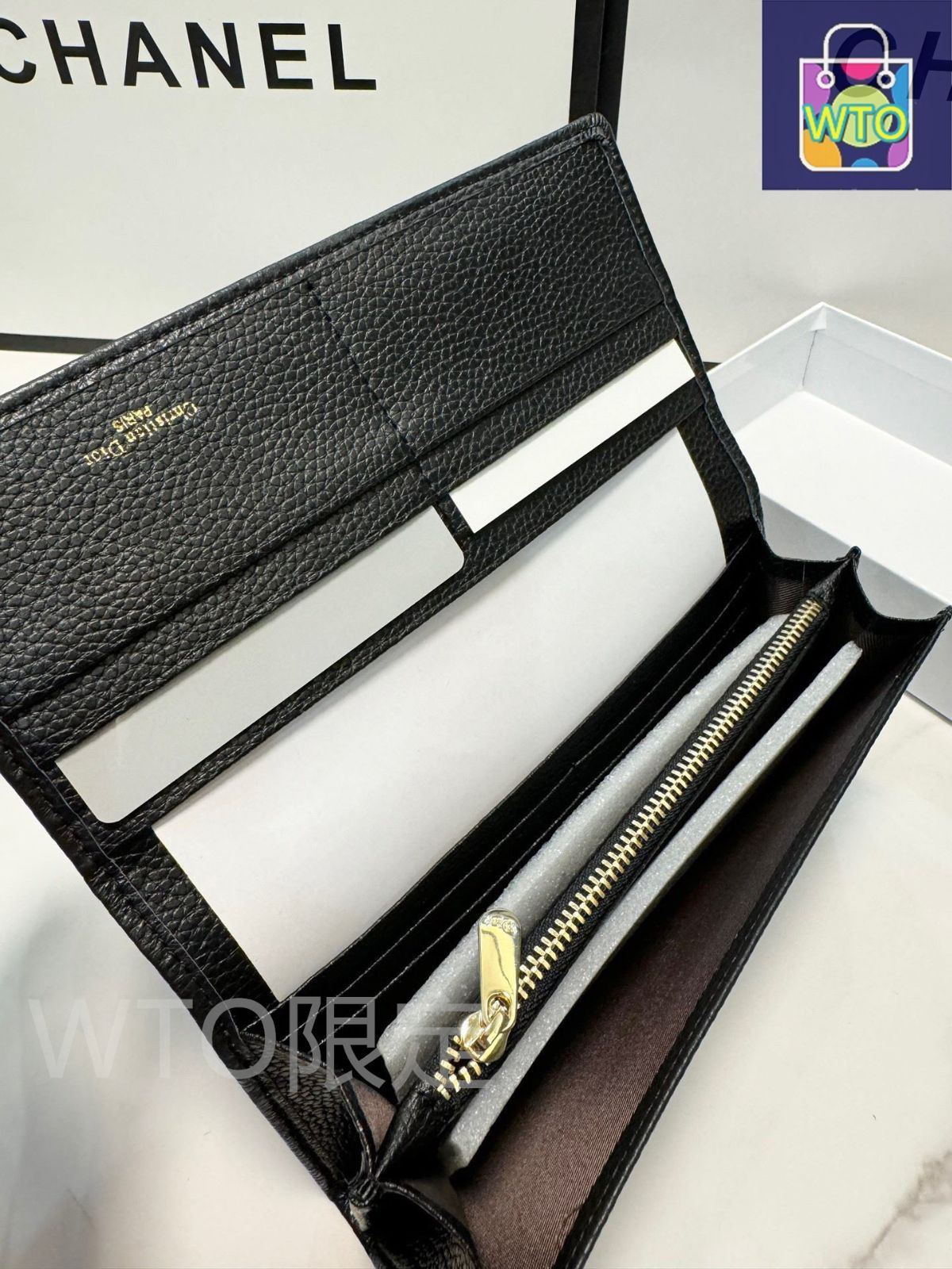 国内発送【Dior】ウォレット☆限定商品☆折りたたみ財布 国内即発 日本限定 DIOR LADY DIOR ロータス ウォレット (Dior
