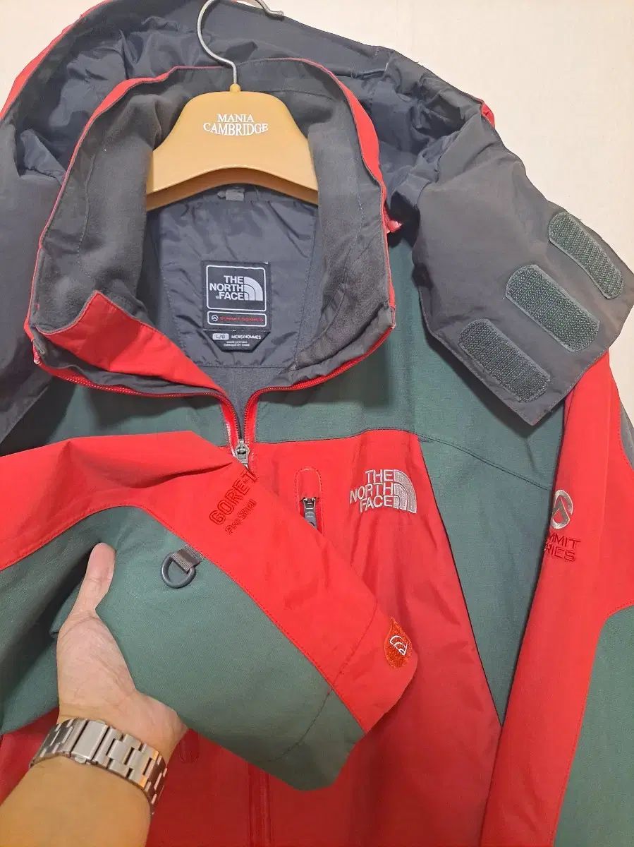 THE NORTH FACE ザ ノース フェイス GORE-TEX₍ゴアテックス ウィンドブレーカー ジャケット レッド グリーン 100 105 サイズ