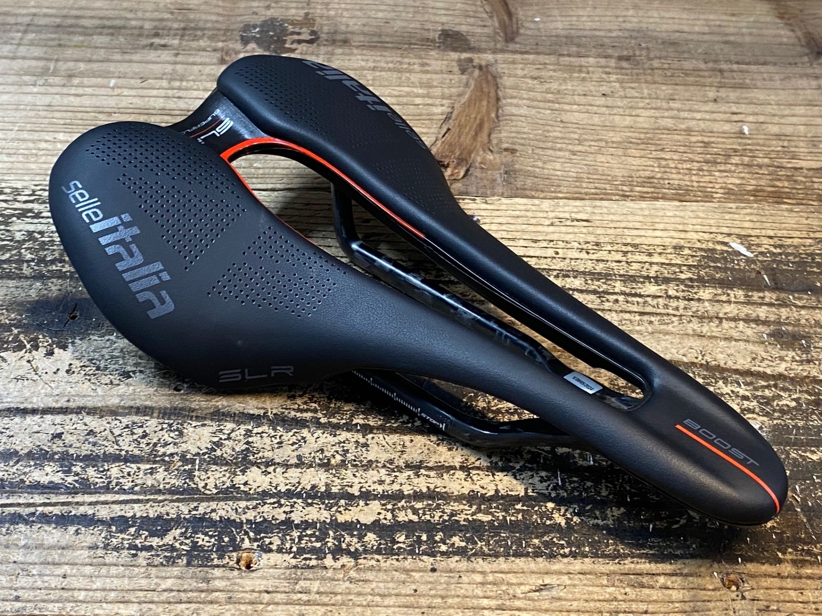JH603 selle ITALIA セライタリア SLR キットカルボニオ スーパーフロー BOOST SUPERFLOW サドル カーボンレール L 145mm 黒赤