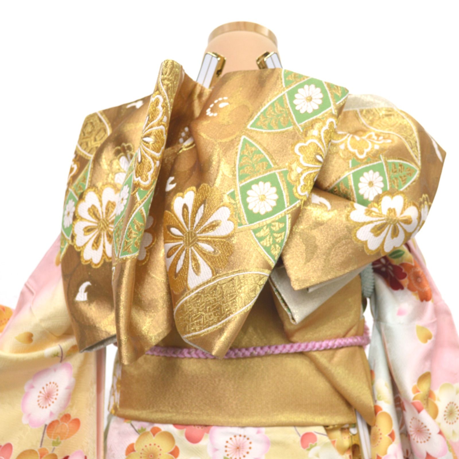 美品》正絹 振袖フルセット M〜Lサイズ クリーム×古典 成人式 モダン