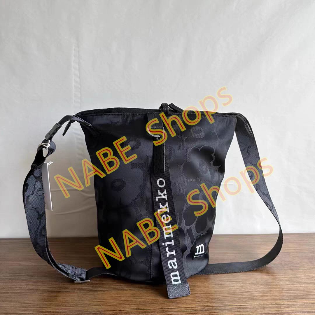 新品未使用 marimekko マリメッコ ショルダーバッグ Carry All Solid 