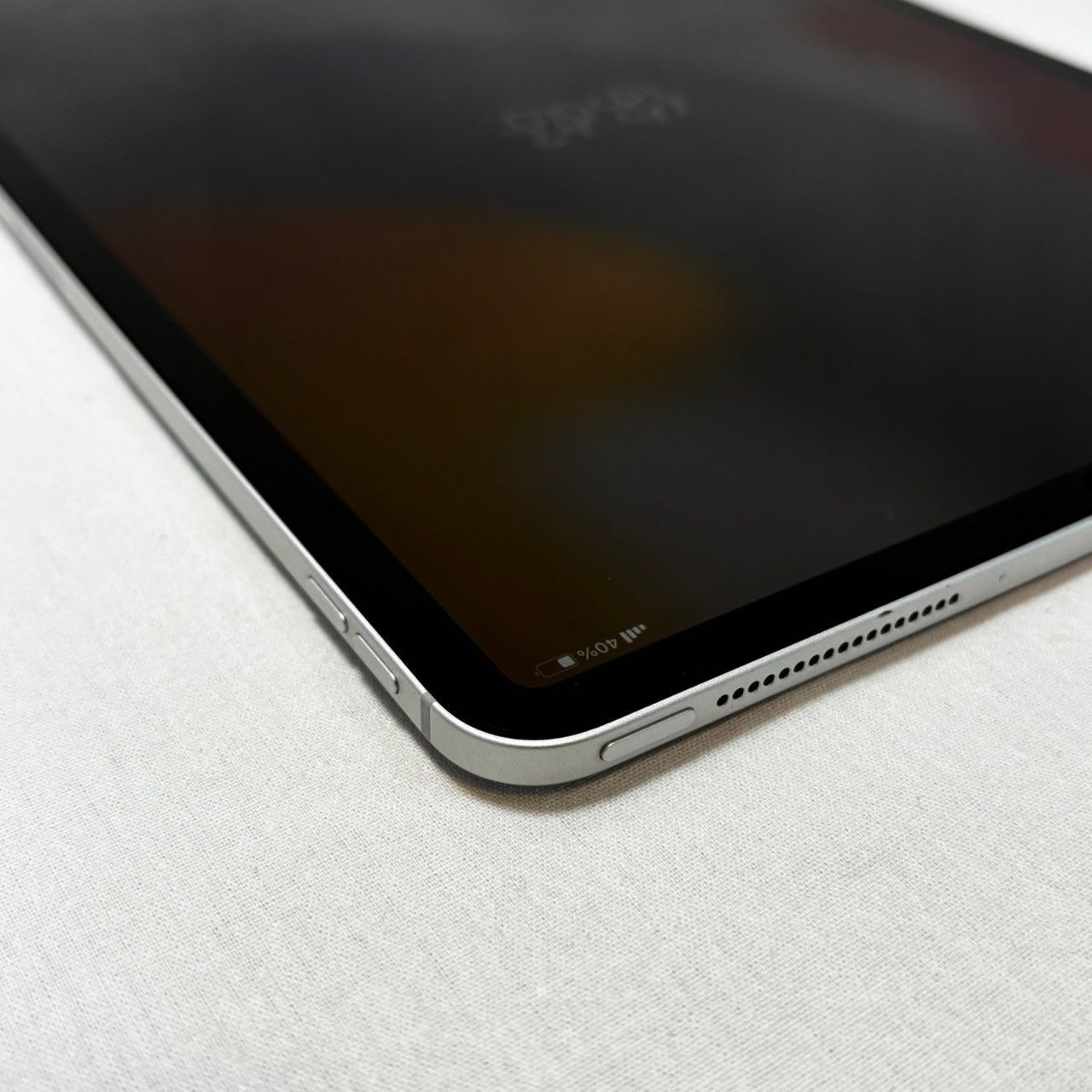iPad|Pro|12.9インチ|第4世代|128GB|MY3D2J|A|スペースグレイ|本体のみ|SIMロックあり|au|ケース付属|No.722