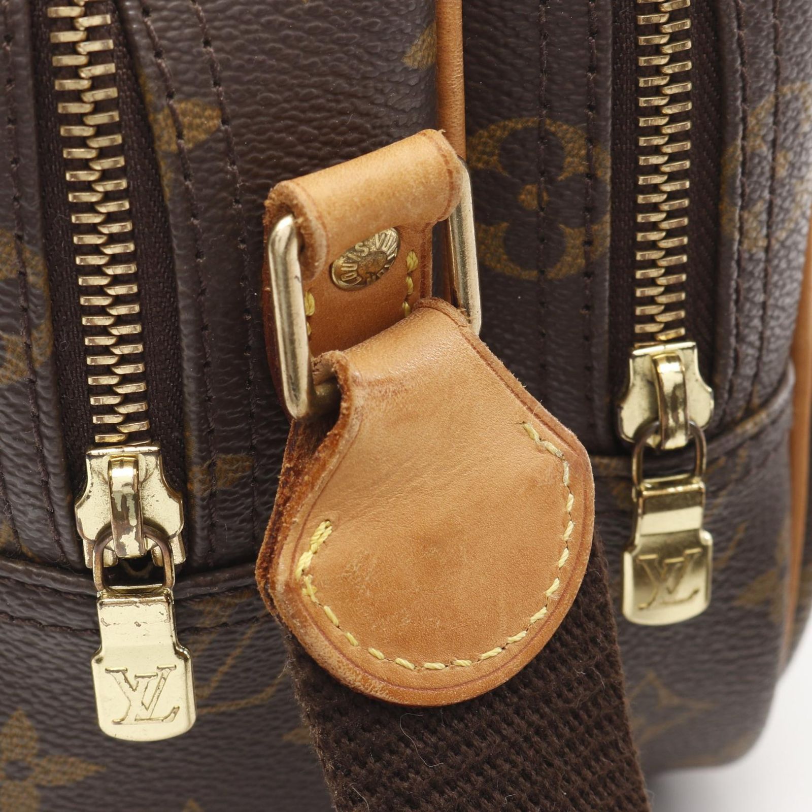 VUITTON
