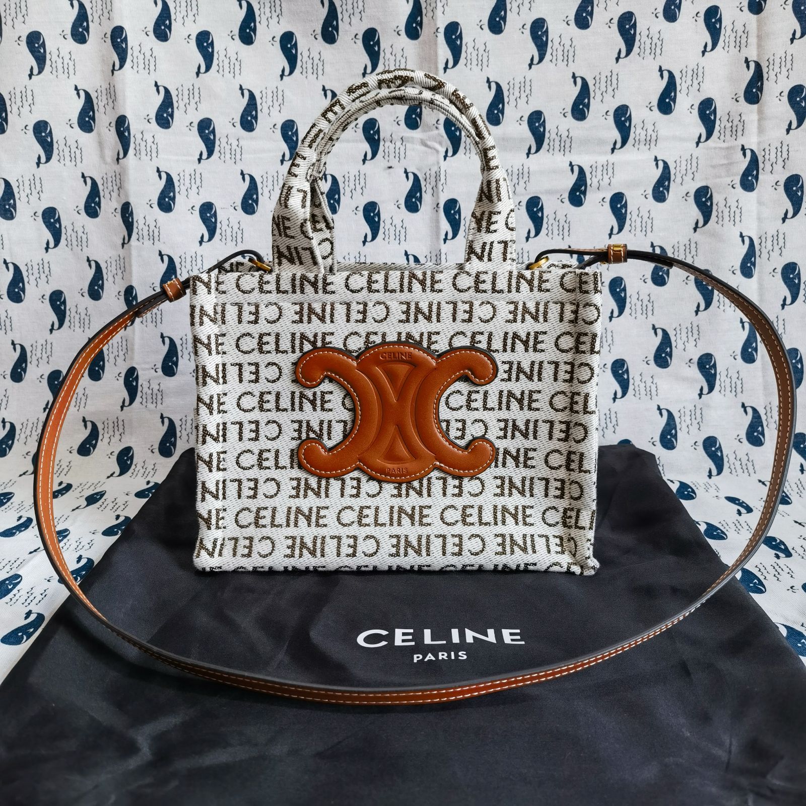 超人気美品☆CELINE セリーヌ スモール カバ タイス - メルカリ