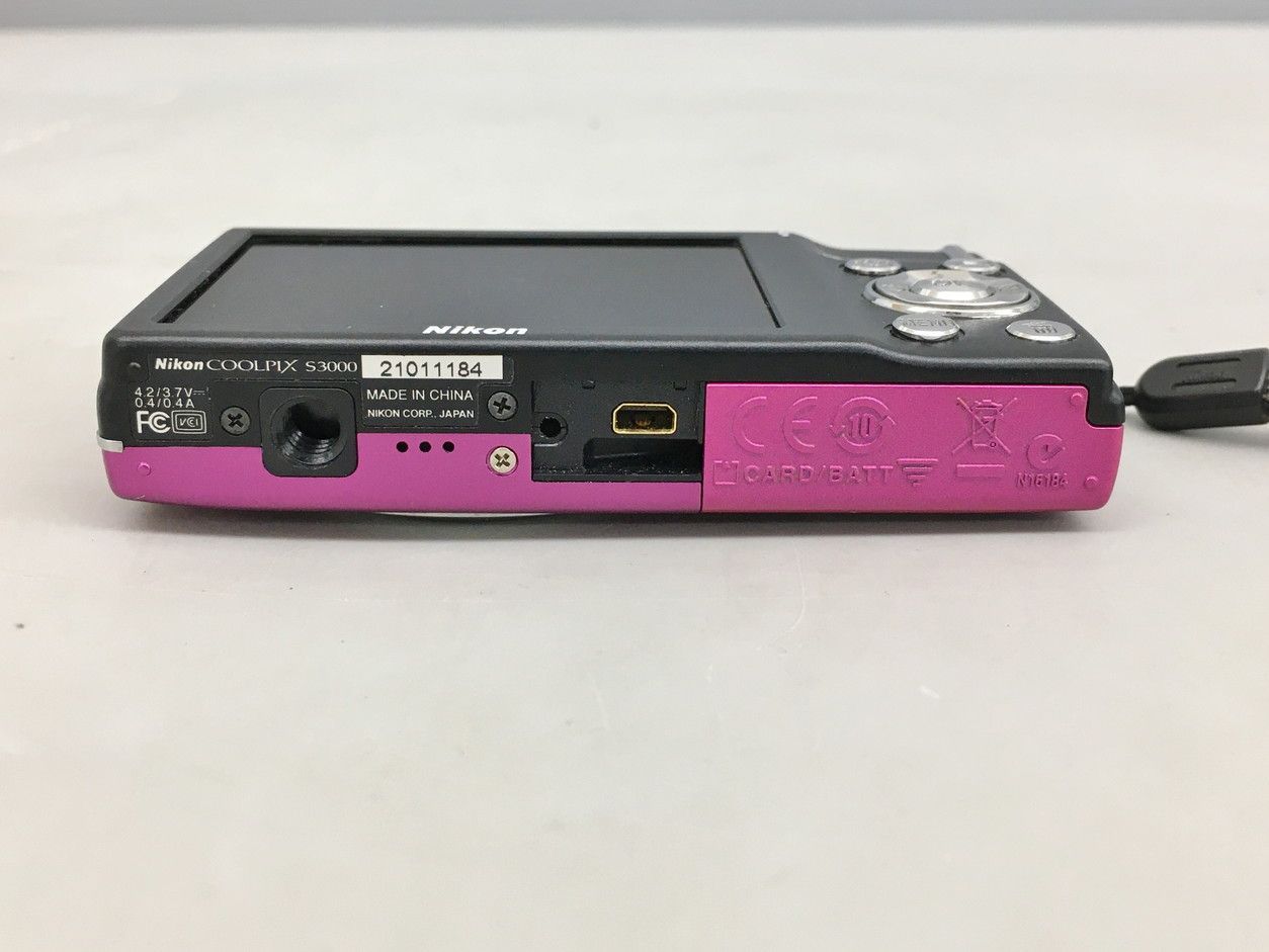 コンパクトデジタルカメラ COOLPIX S3000 ニコン Nikon 1200万画素 
