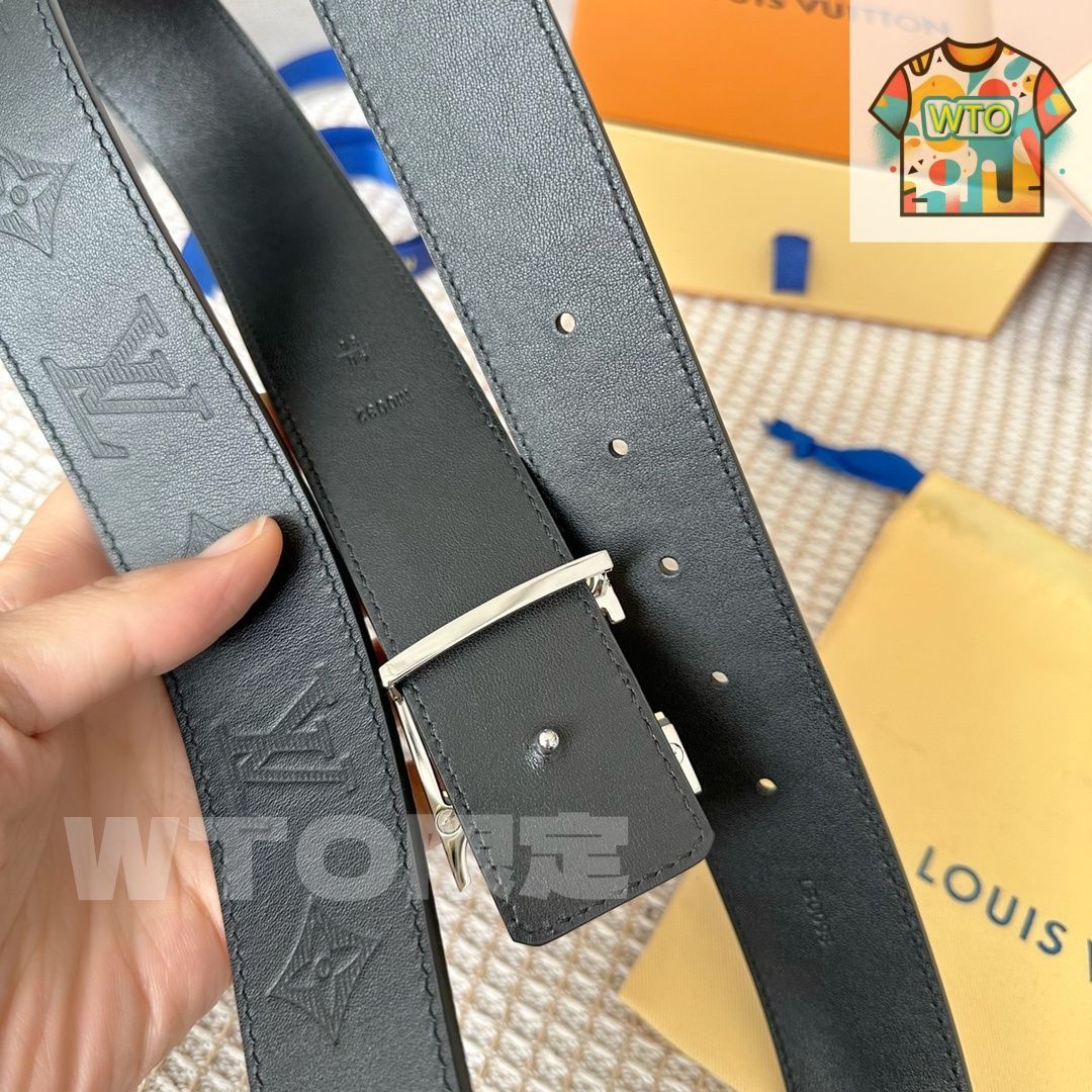 ルイヴィトンベルト LOUIS VUITTON ルイヴィトン N1002 イニシャル ベルト ブラック