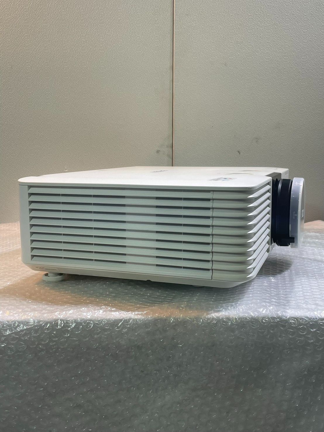 ビジネスプロジェクター EB