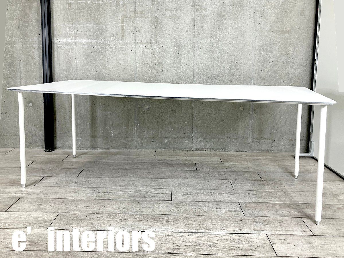 e interiors/インテリアズTee テーブルホワイトダイニング/ミーティング/カフェテーブルW