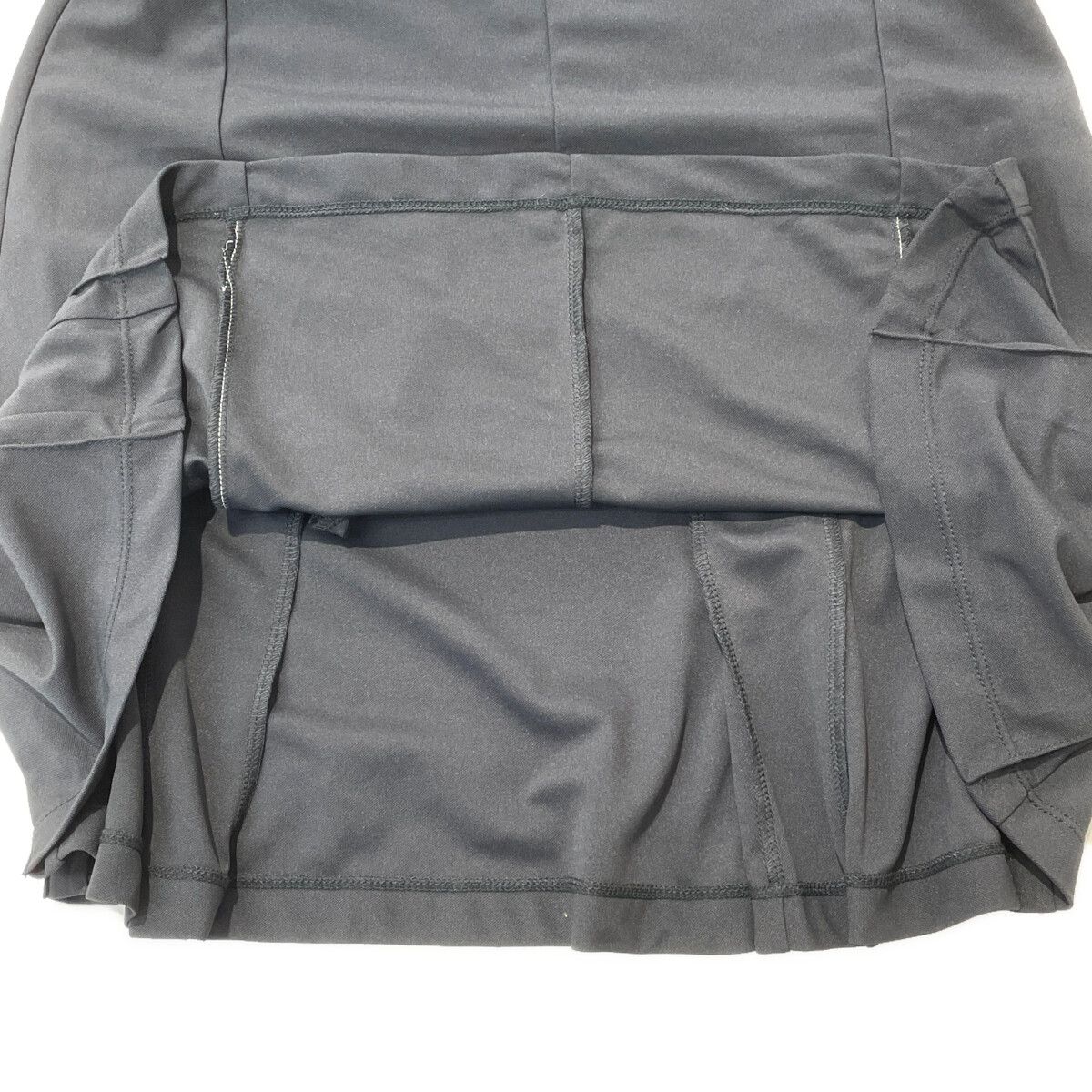 coco 未使用品 デサントゴルフ DESCENTE GOLF レディース ワンピース S 黒 ブラック ノースリーブ ハーフジップ coco 未使用品 デサントゴルフ DESCENTE GOLF レディース