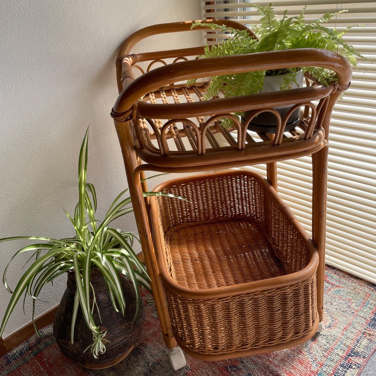 新品】姫系 ハンガーラック ロココ調 ガーリー アウトレット トイレラック