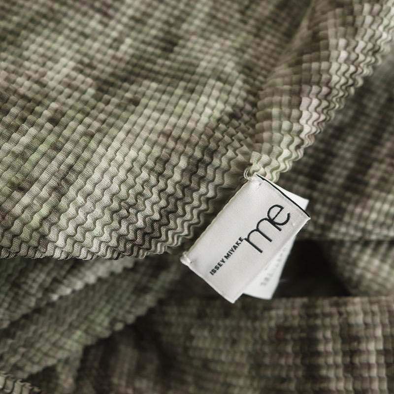 ミーイッセイミヤケ me ISSEY MIYAKE 23AW パイソン柄ハイネック