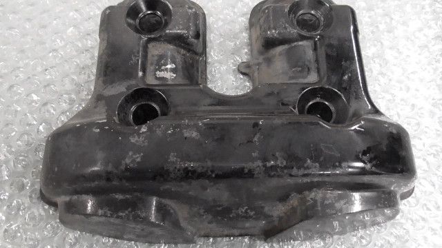 エリミネーター250V VN250A-010xxx の ヘッドカバー 前:#1754012769