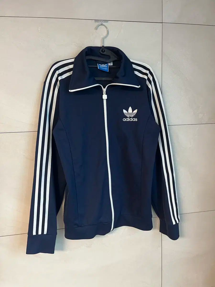 アディダス ヨーロッパ ジャージ ネイビー 100 size