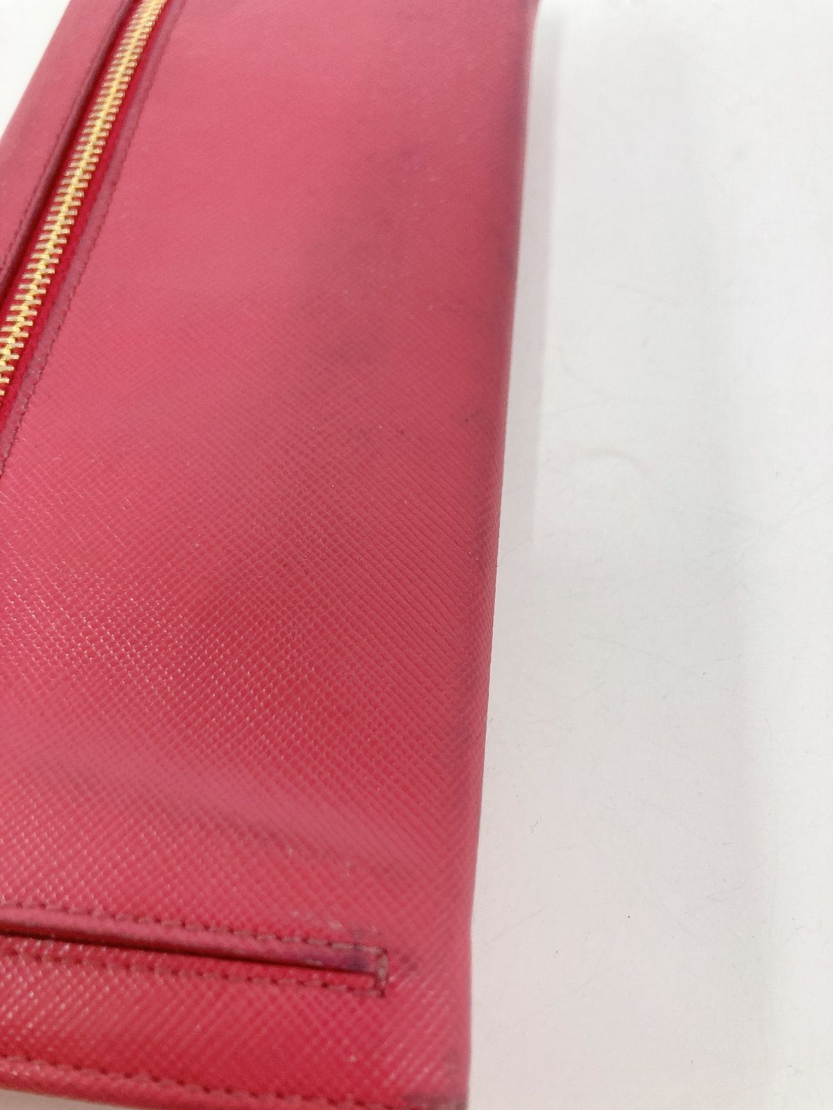 PRADA プラダ