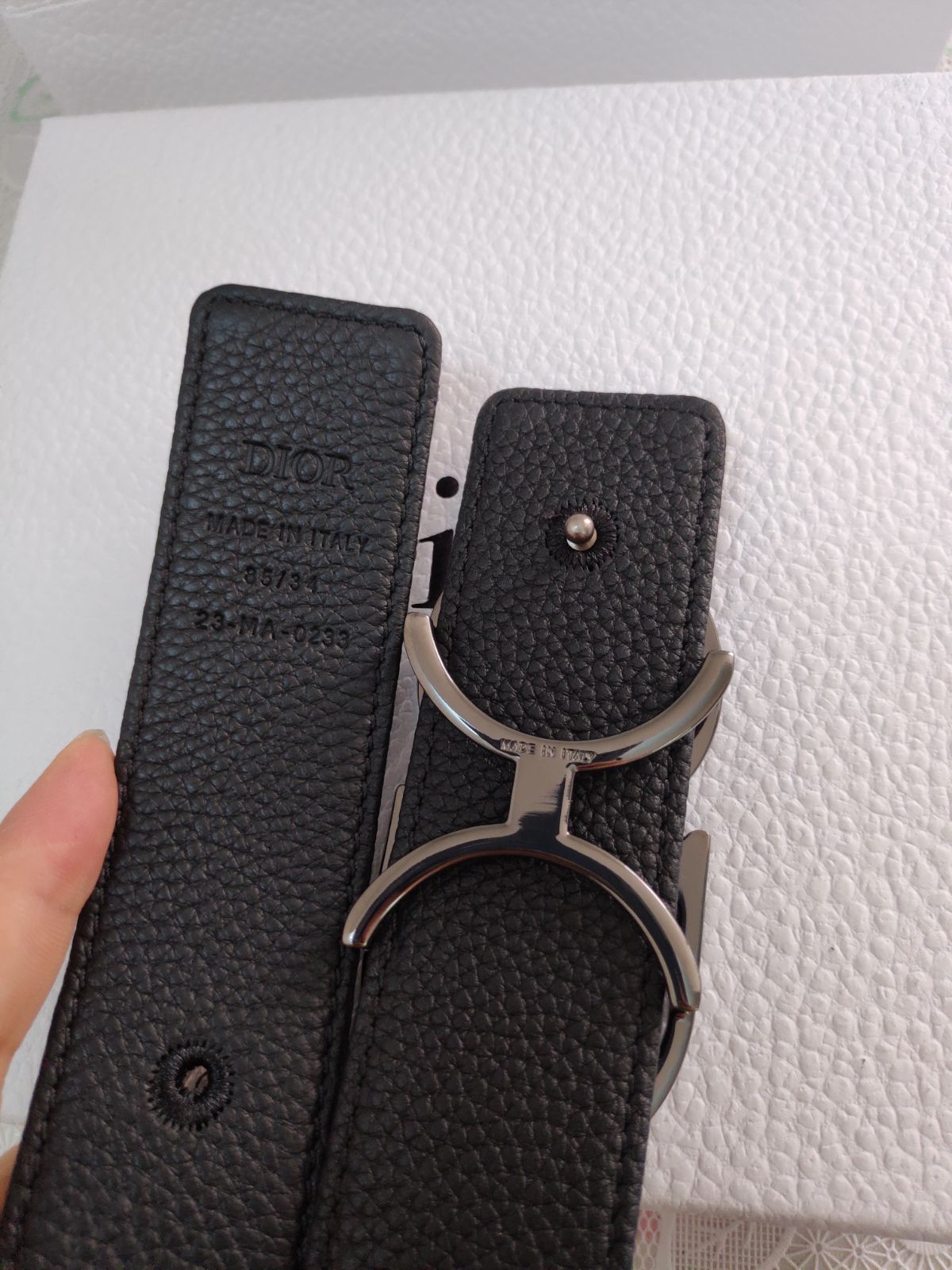 シルバーガン色金具