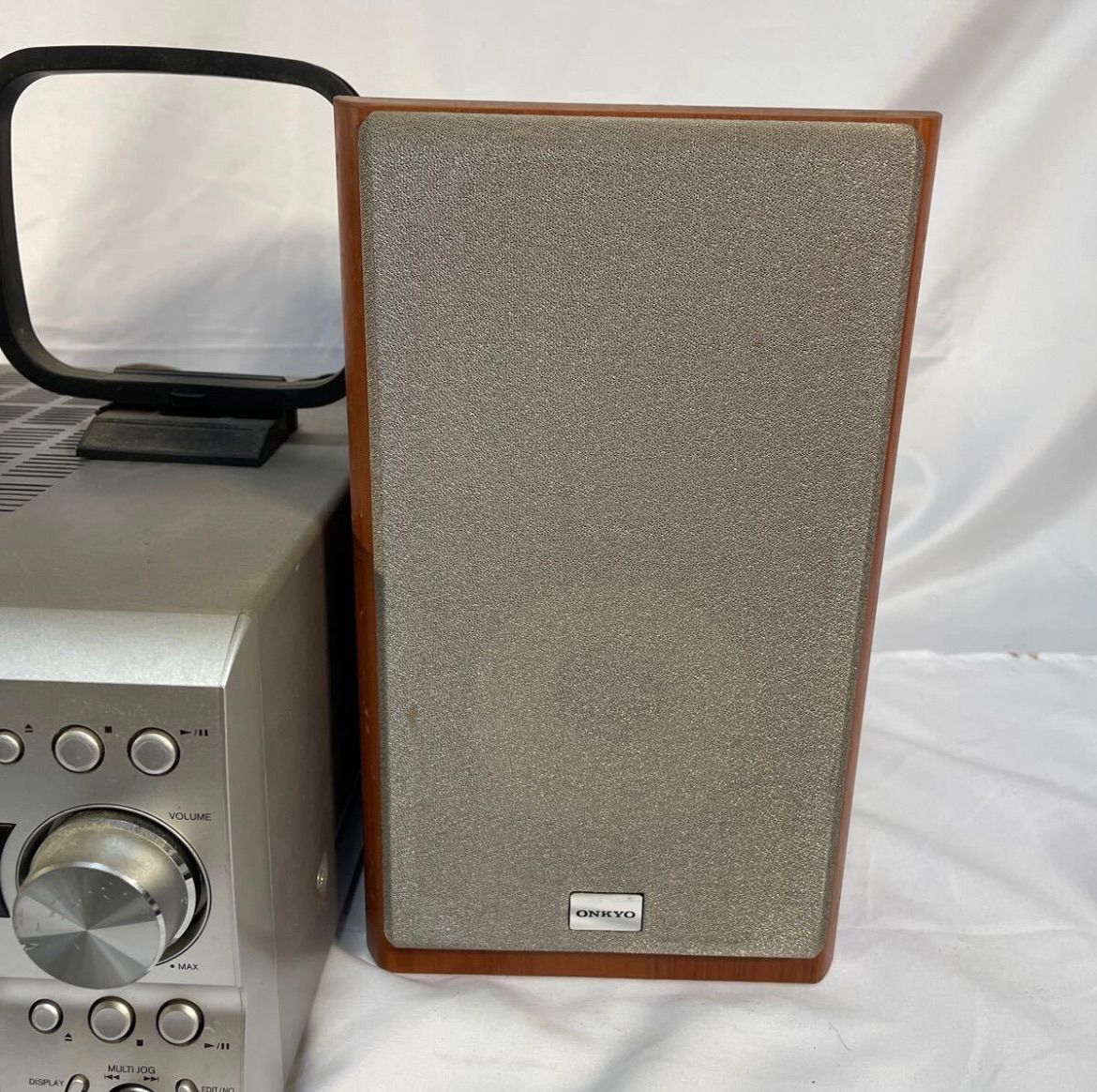 ONKYO オンキョー CD MD TUNER AMPLIFIER チューナーアンプ ONKYO オンキョー CD MD TUNER AMPLIFIER チューナーアンプ