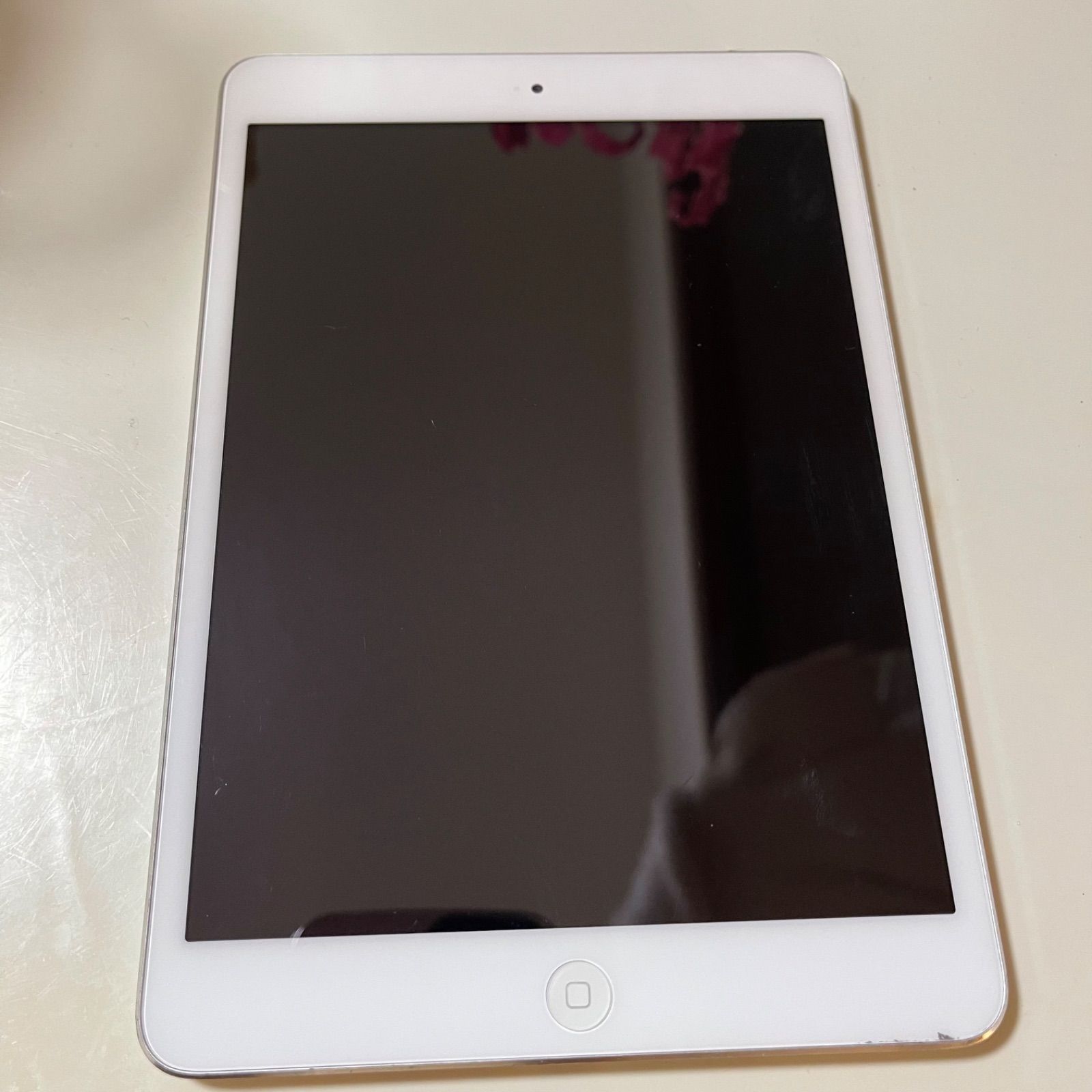 APPLE iPad mini 16GB WHITE wi-fiモデル 第1世代 - メルカリ