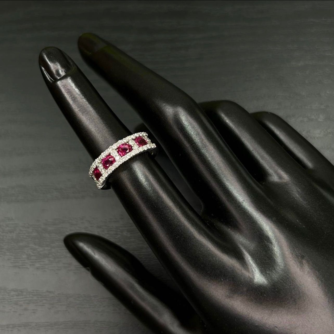 プラチナ pt900 天然ルビー1.22ct 天然ダイヤモンド0.59ct デザイン