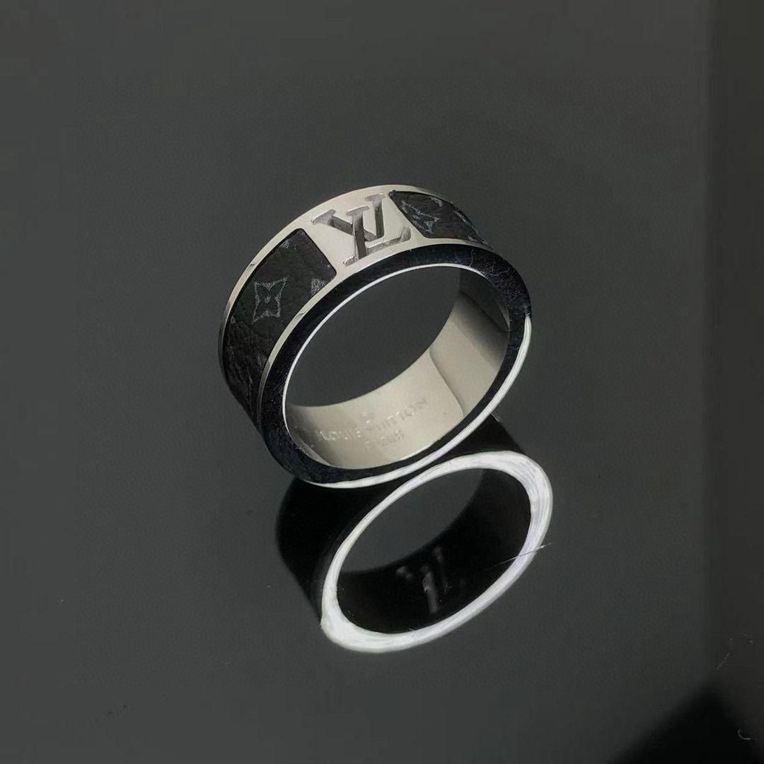 Louis Vuitton◇バーグ・モノグラム メダル 指輪 リング  箱付 新品