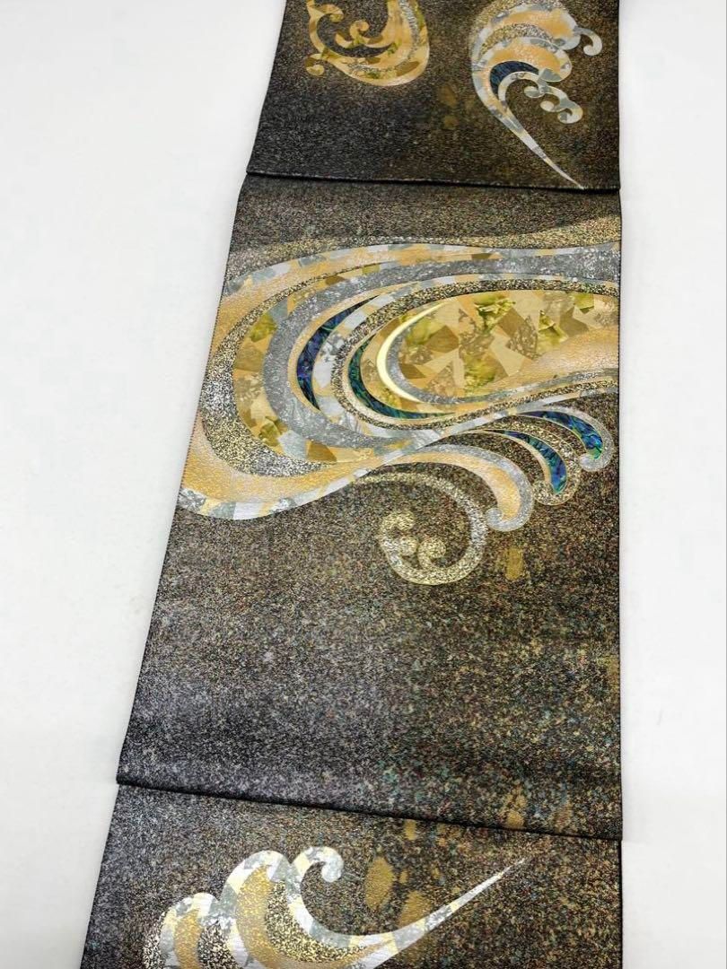 帯4596 ●螺鈿作家 藤本隆士 高級 正絹 太鼓六通 袋帯 螺鈿細工 藤本隆士 袋帯 落款入 引箔 流水文 正絹 お太鼓柄 Q1251