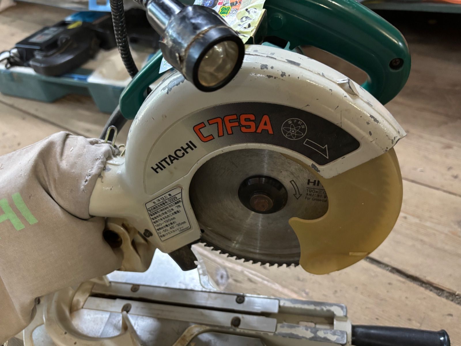 卓上スライド丸のこ ライト照明装備