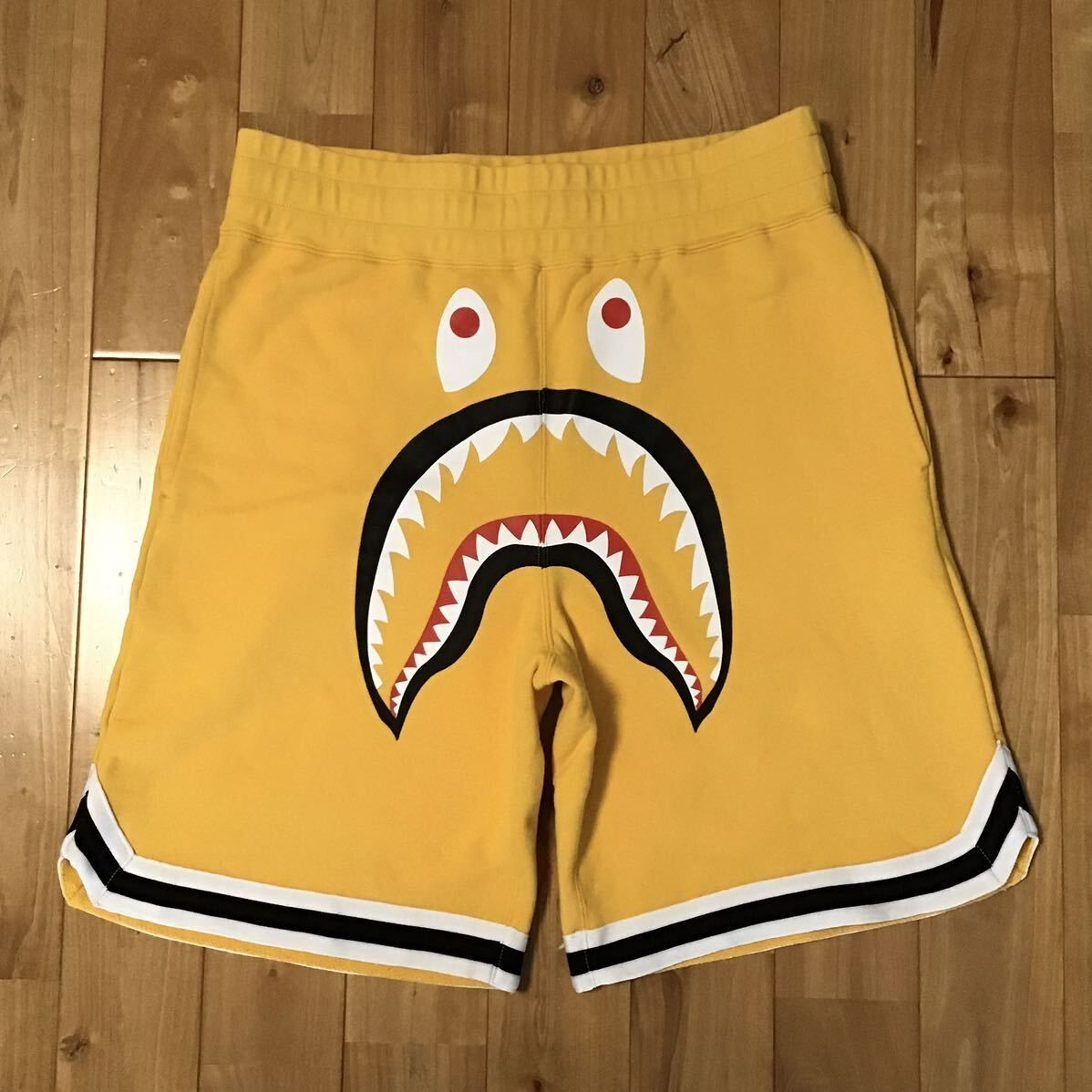 SHARK BASKETBALL SWEAT SHORTS Lサイズ yellow a bathing ape