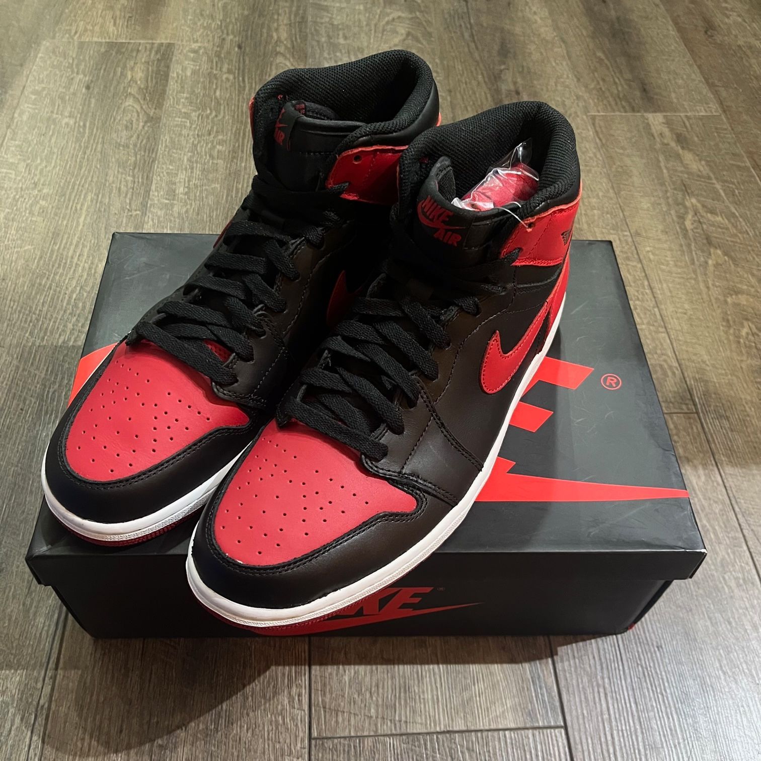 新品 NIKE AIR JORDAN 1 RETRO HIGH OG BRED 555088-023 2013年製 