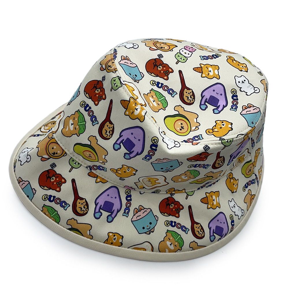 グッチ バケットハット アンジェラ・グエン Pikarar アートワーク 