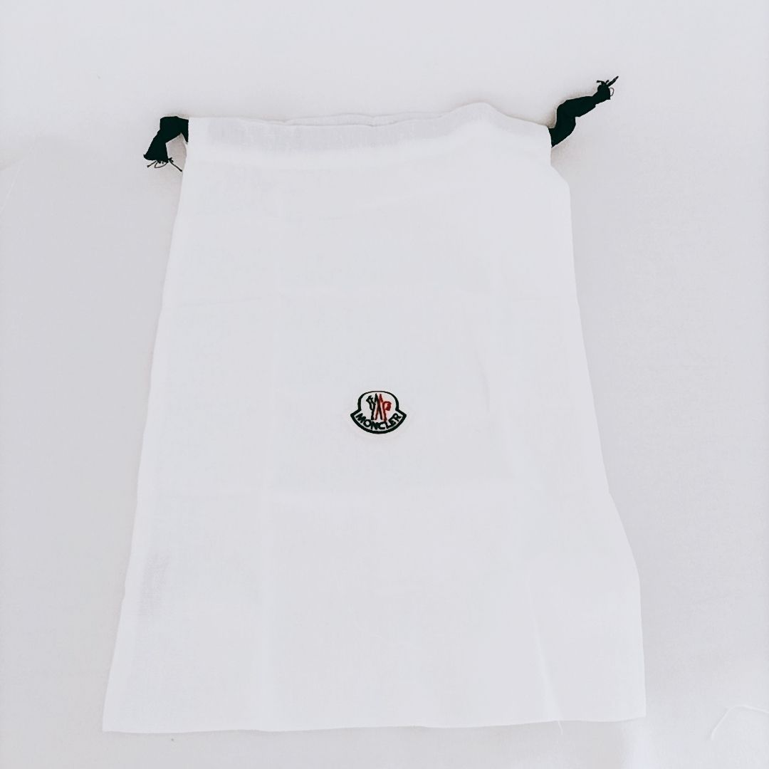 新品未使用】MONCLER リップストップ メッセンジャーバッグ - メルカリ