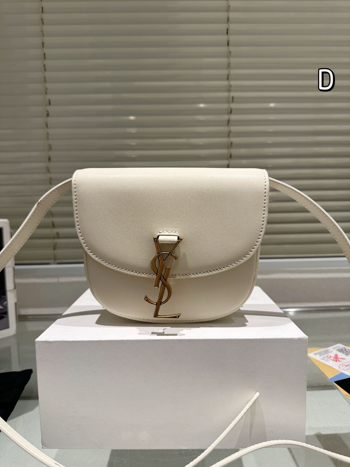 今日特価】YSL Kaia Small Satchel イエスル・サン・ローラン