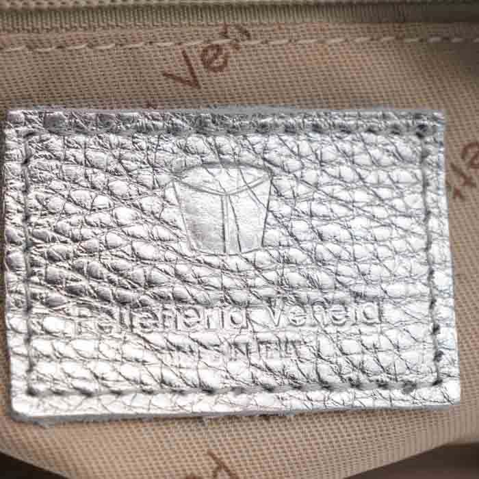 【未使用タグ付き】Pelletteria Venetaバッグ シルバー ペレッテリアベネタ ショルダーバッグ 美品 イタリア製 レザー