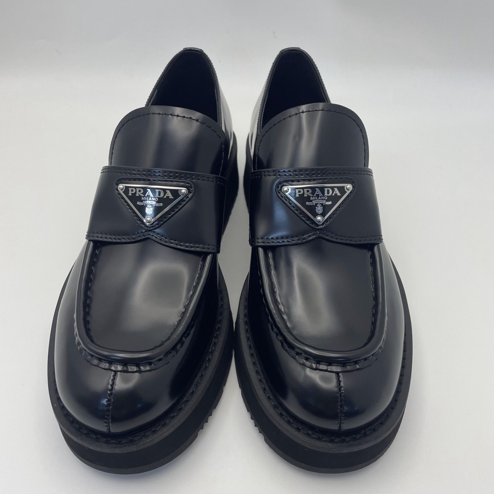 美品】 プラダ ローファー PRADA 黑 38/24 - メルカリ