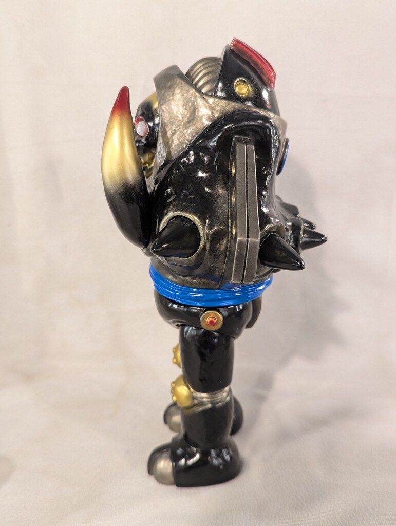 meteoritetoy zollmen KILLER56  ソフビ meteoritetoy zollmen メテオライトトイ ゾルメン ソフビ - メルカリ