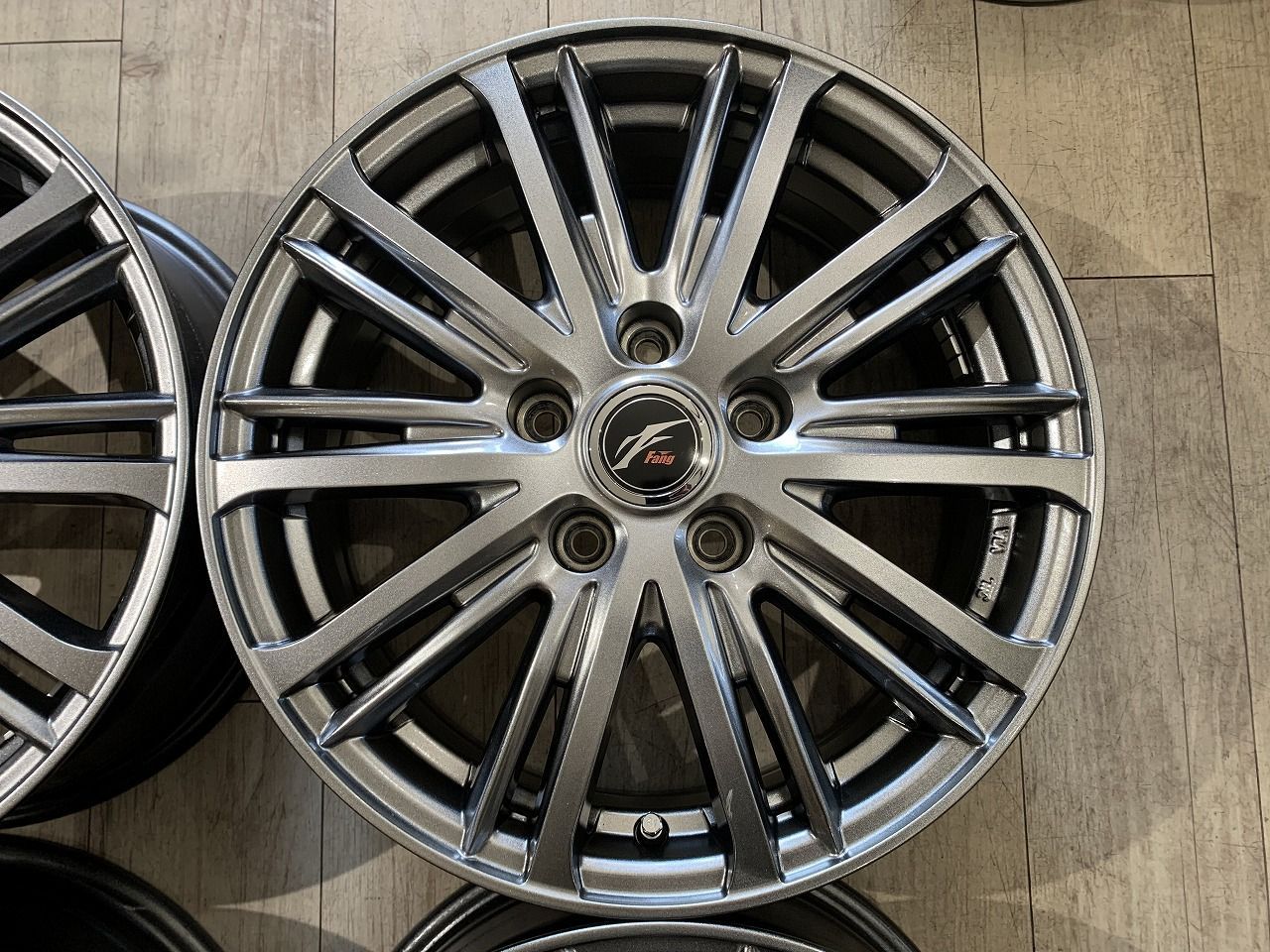 2407028】Weds Fang TS10 16インチ 6.5J +47 PCD114.3 5H 72mm ノア