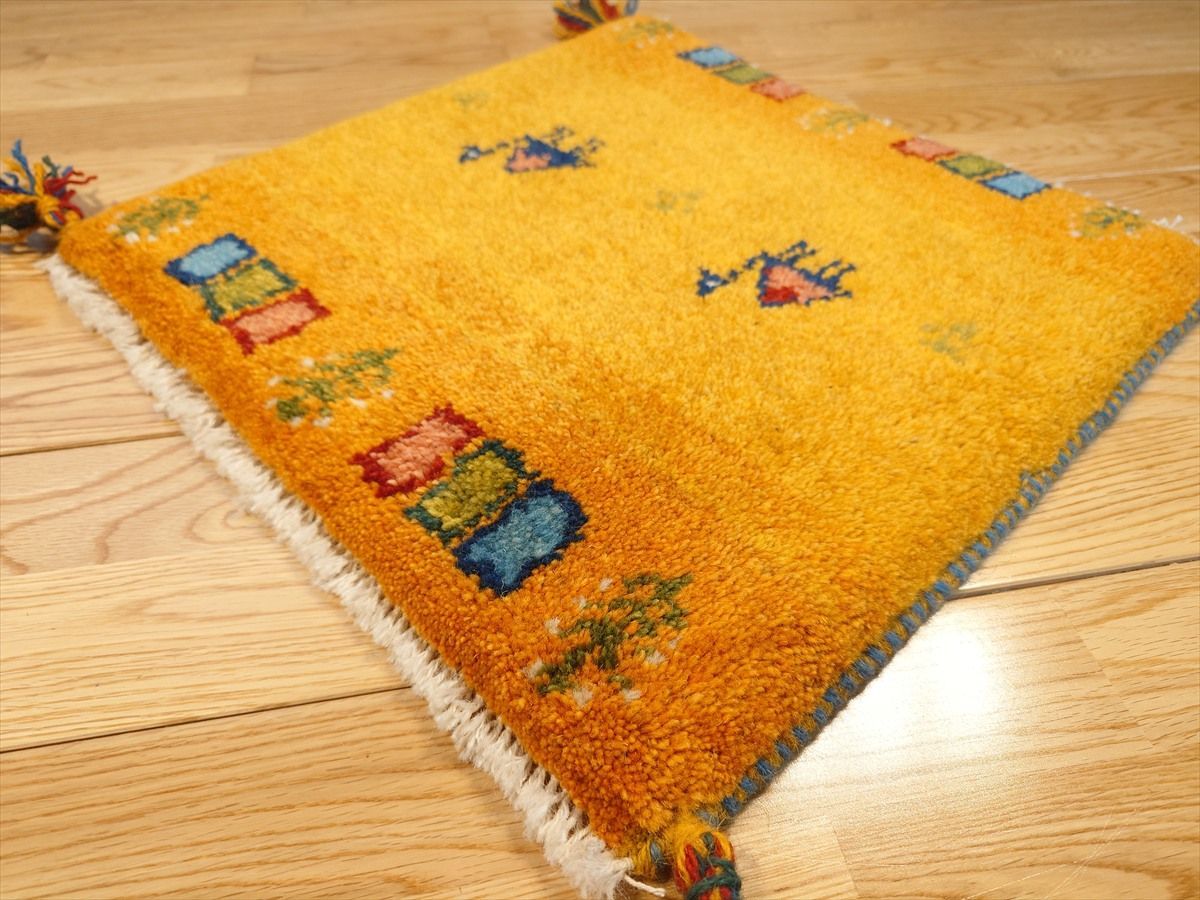 ペルシャ ギャッベ ミニマット ラグ 横41.5x41㎝ ラクダ 黄金色 T452 MARWIL-DEMENAGEMENTS_CH