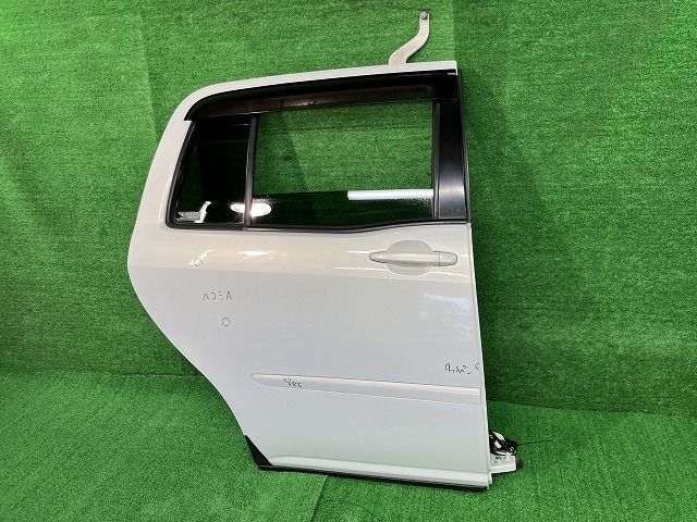 ラウム NCZ25 右リアドア Cパッケージ NEOエディション 4WD アサヒ  