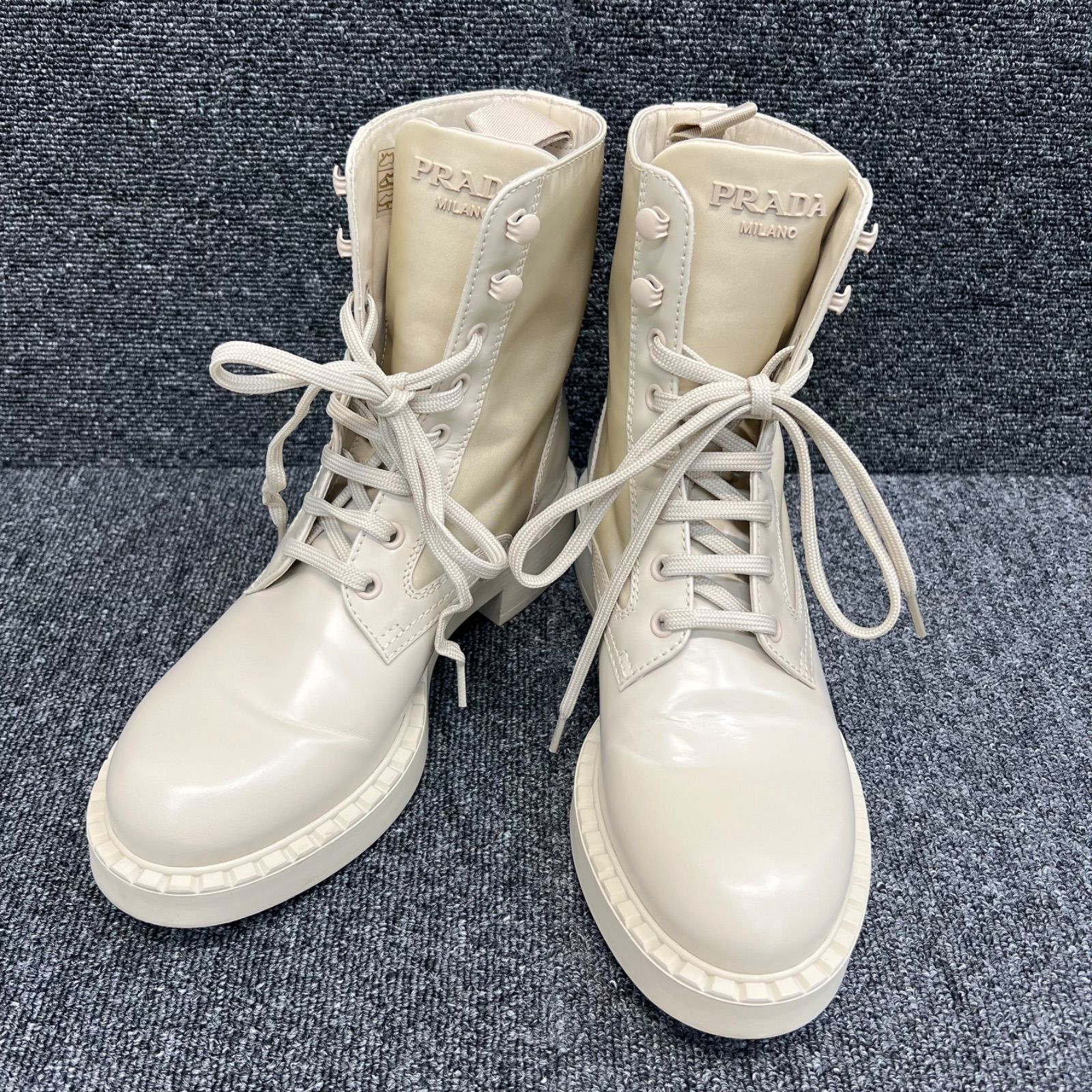 ◾︎【極美品】PRADA プラダ コンバットブーツ ベージュ レザー