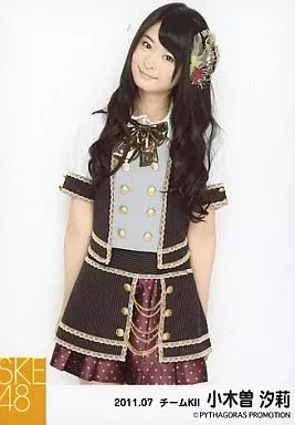 中古】生写真(AKB48・SKE48) 小木曽汐莉/膝上・両手横/「2011.07」公式