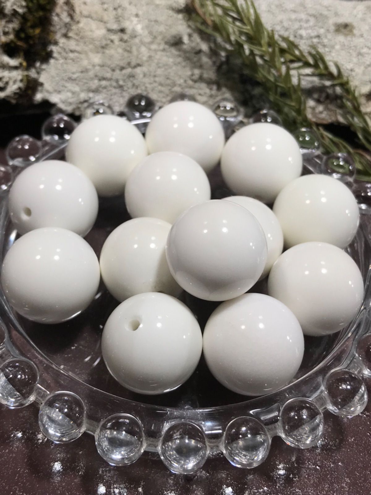  18 mm玉 ホワイトオニキス 1 mm穴パーツ 各種パーツ 手芸素材 材料