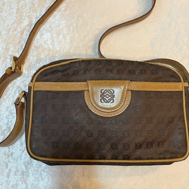 momom様』専用>> ロエベ➕フェンディペカン 2点セット LOEWE 