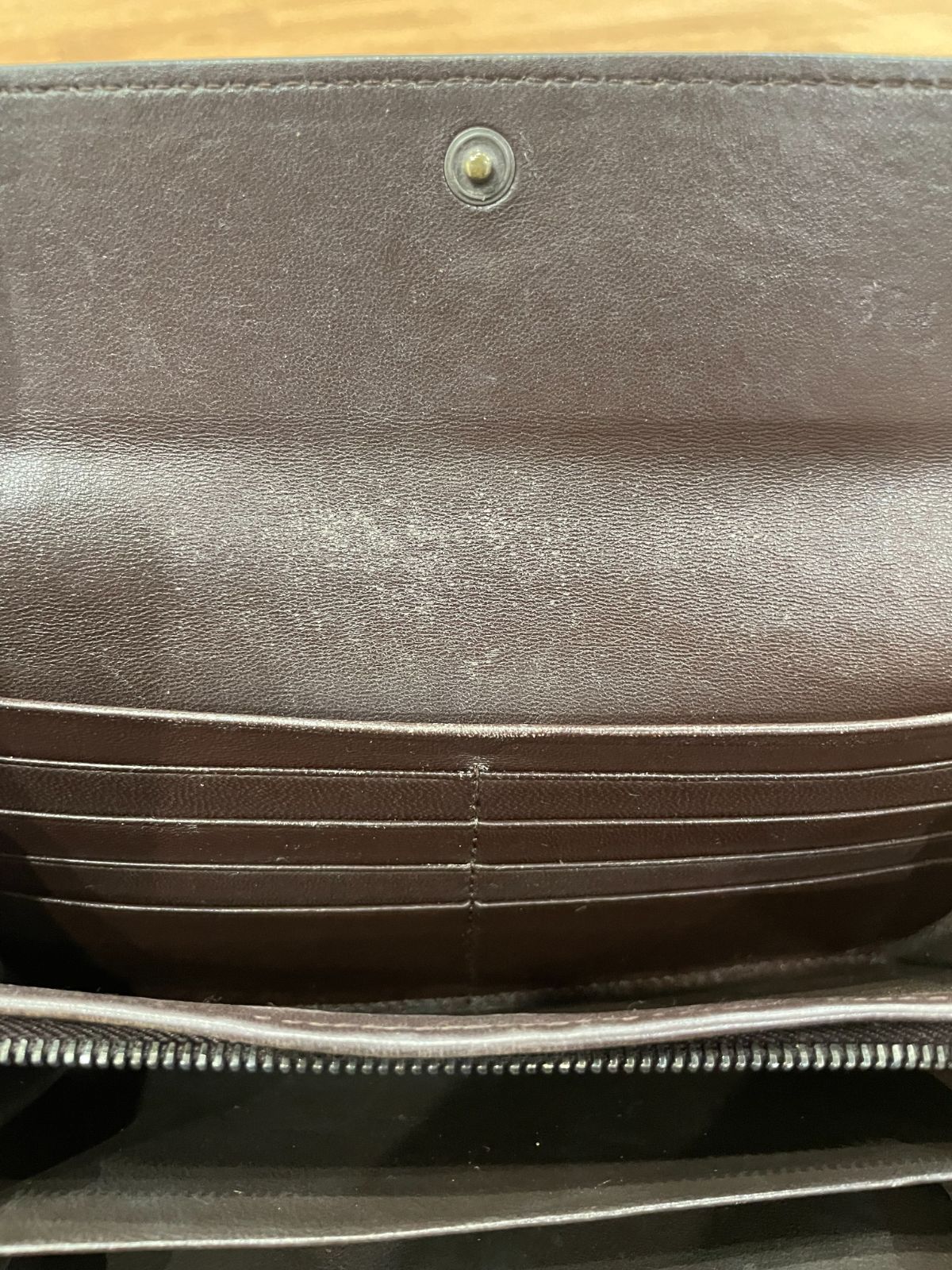 イントレチャート 長財布