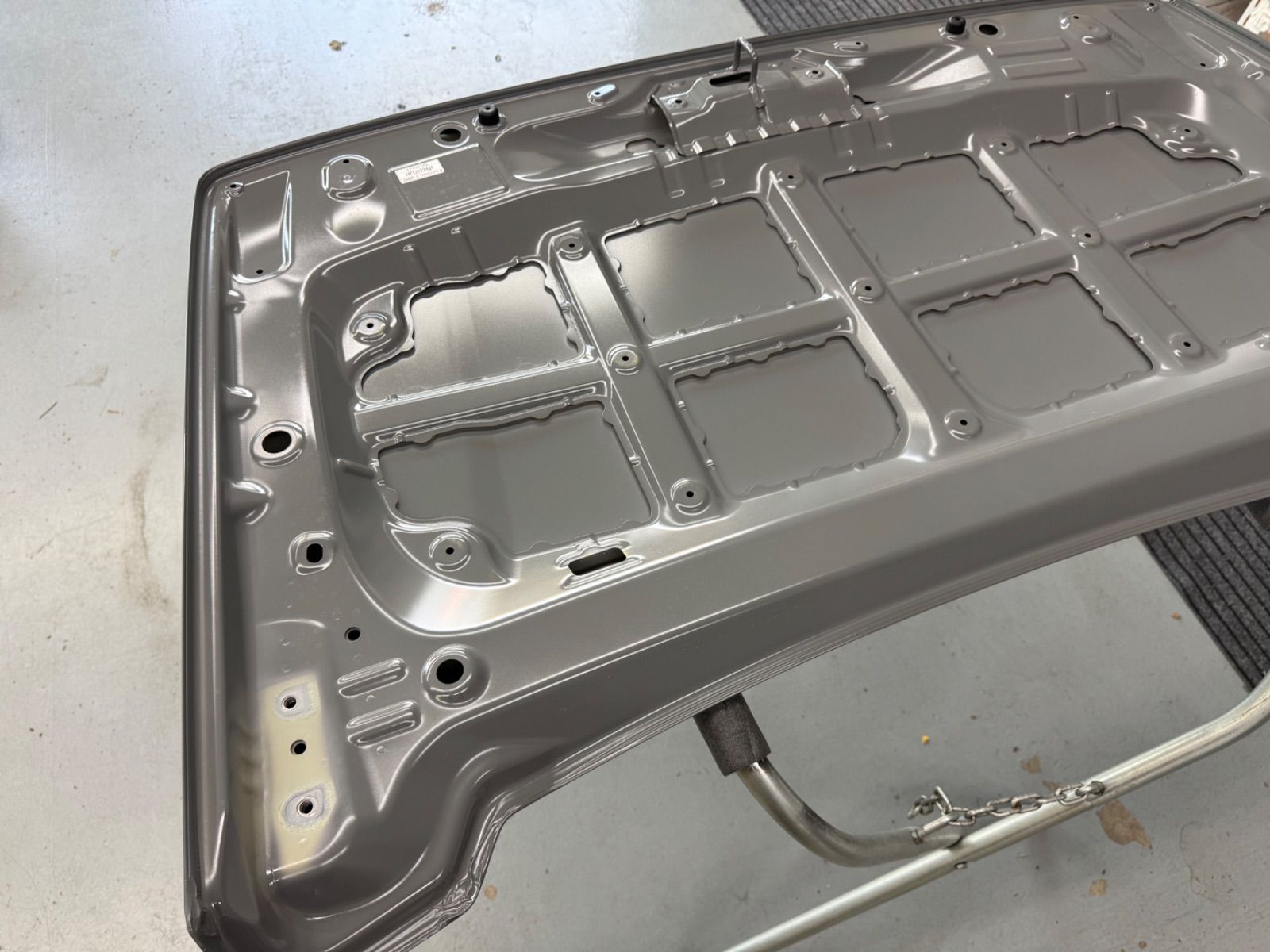 ジムニーシエラ JB74 新車外し 純正品ボンネット ミディアムグレー 美